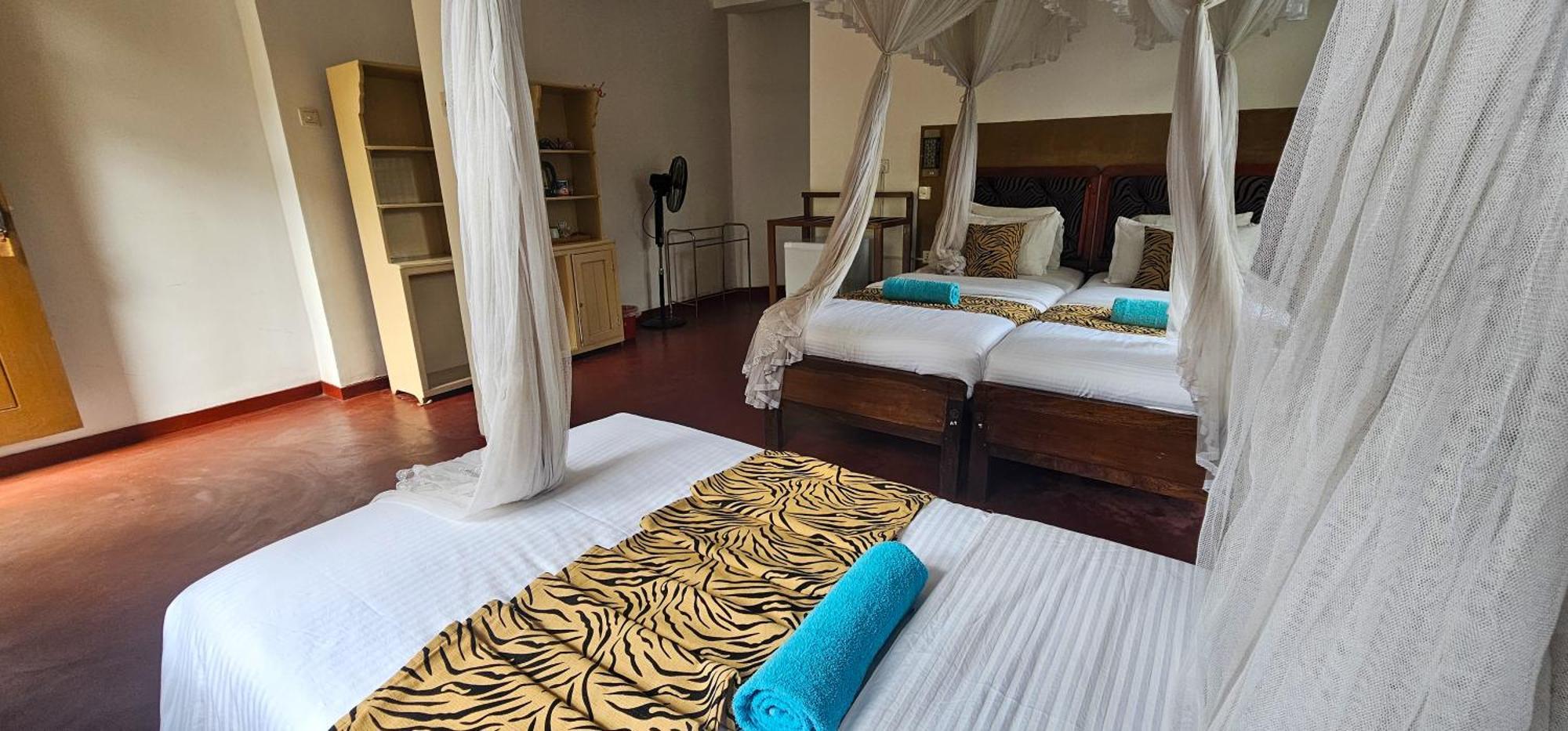 Hilltop Guest House Ella Quarto foto