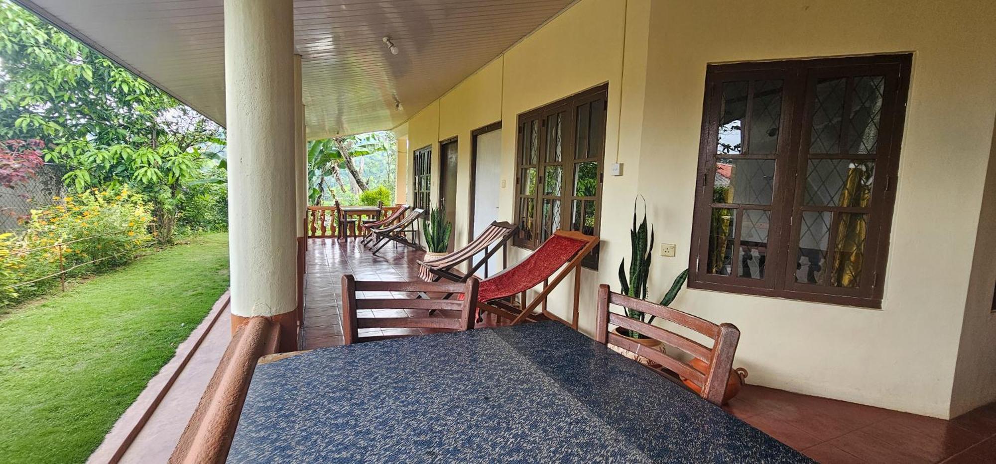 Hilltop Guest House Ella Quarto foto