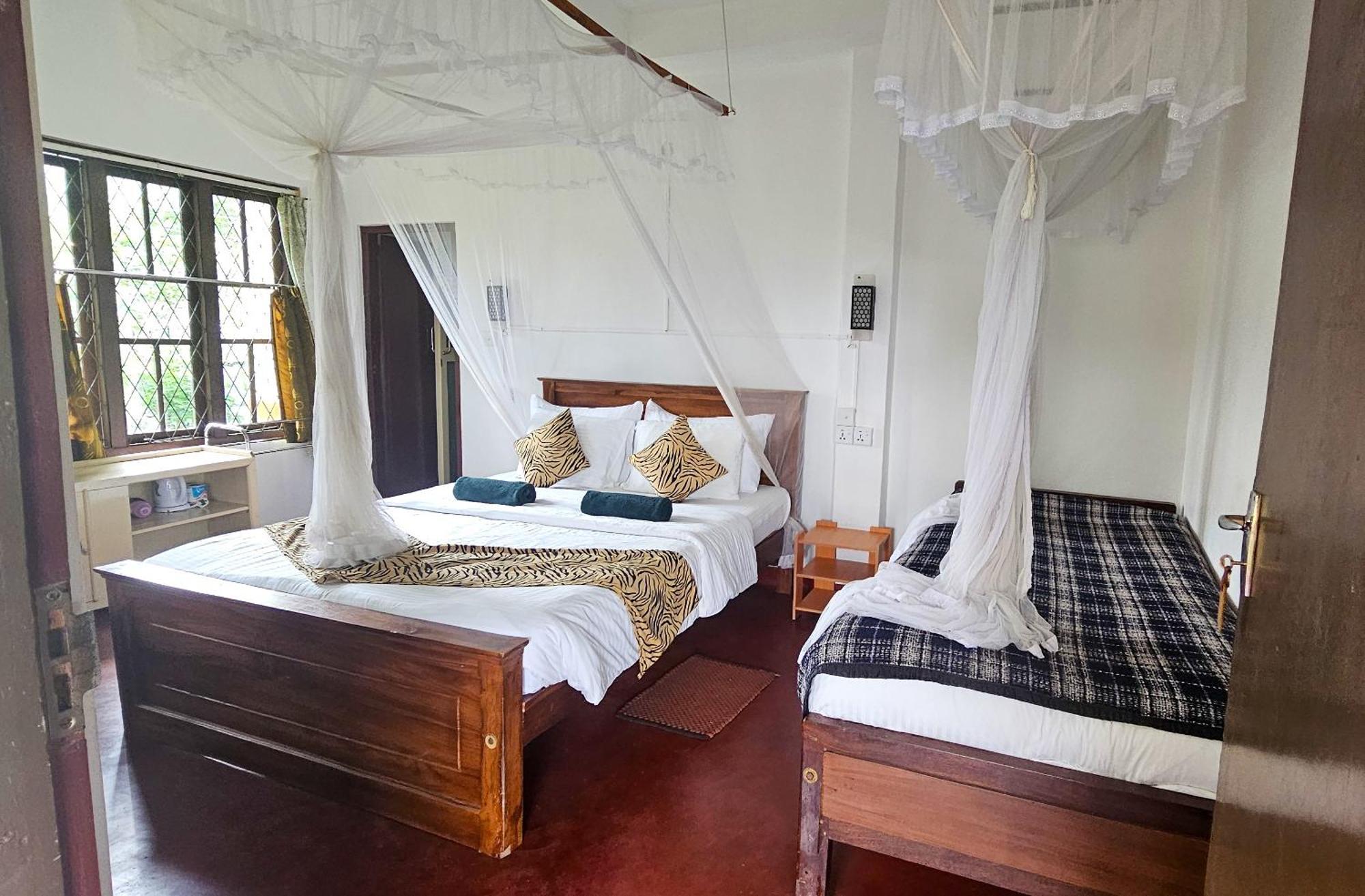 Hilltop Guest House Ella Quarto foto
