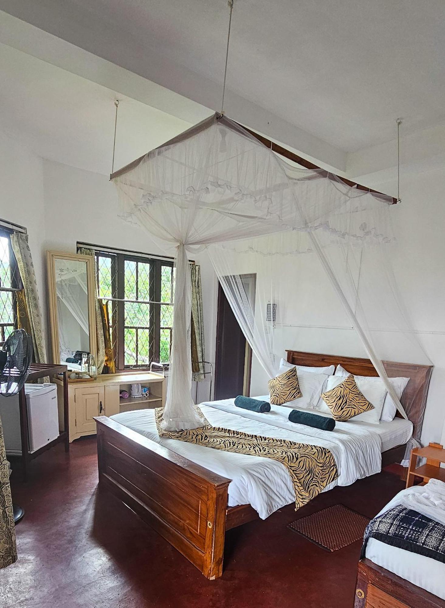 Hilltop Guest House Ella Quarto foto